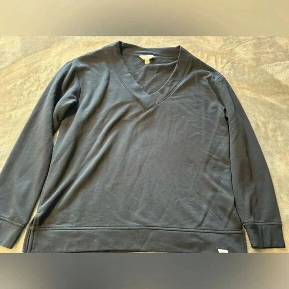 Orvis Black VNeck Sweatshirt | Modal shirt - Super soft | Black | Size Small - Picture 1 of 7